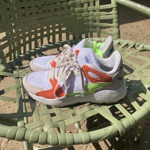 Adidas cloudfoam sneakers